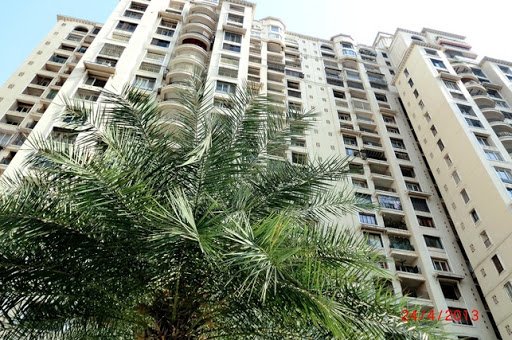 Mahindra Eminent — Photo 1